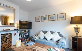 Cozy Nook A Cosy 2-Bed House In Oakham Rutland